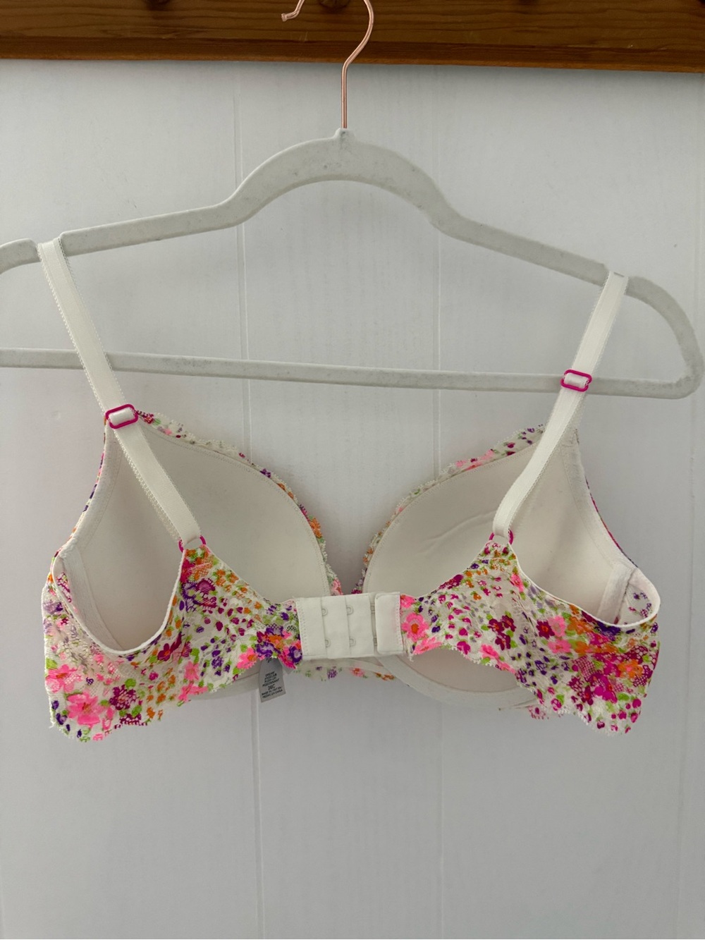 VICTORIA’S SECRET Dream Angels Bra Push Up 36C - Picture 3 of 13
